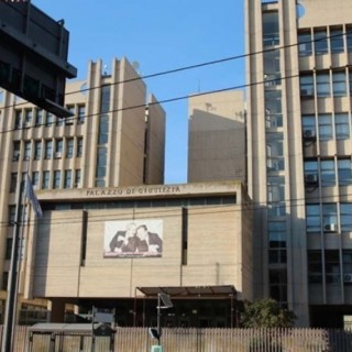 Elettricista patteggia