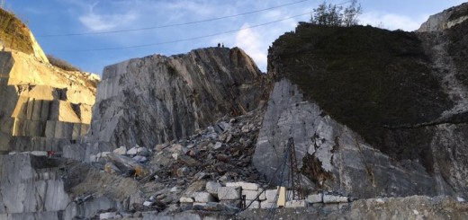 Ritrovati i corpi dei due cavatori, uccisi da 2mila tonnellate di marmo