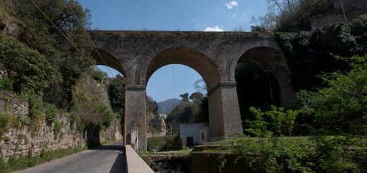 Gragnano, operaio muore precipitando da 20 metri